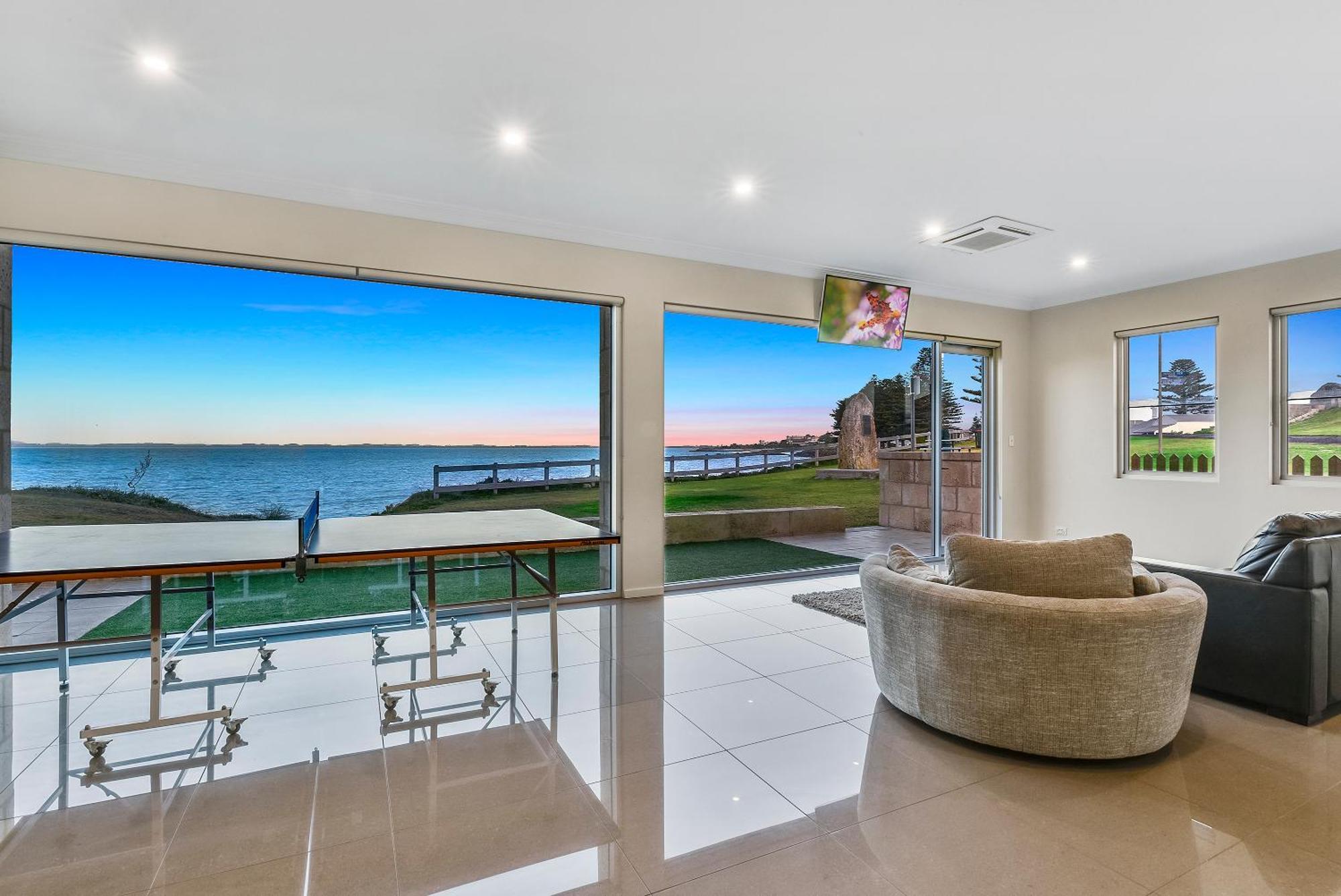 Aloha Waterfront Properties Robe Quarto foto