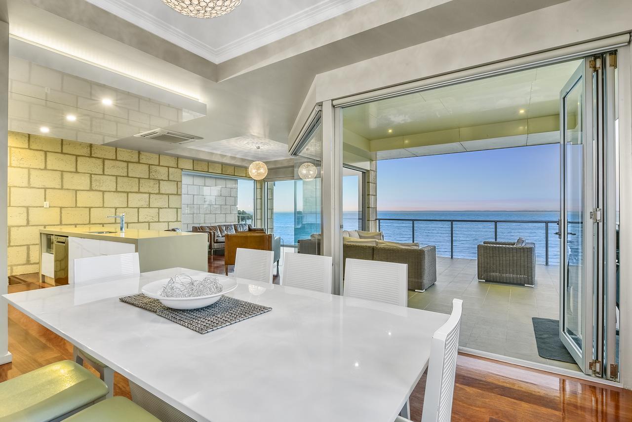 Aloha Waterfront Properties Robe Exterior foto